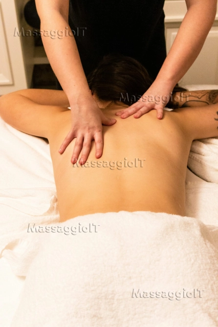 Massaggiatrice Venezia Piccanti massaggi con donna ita
