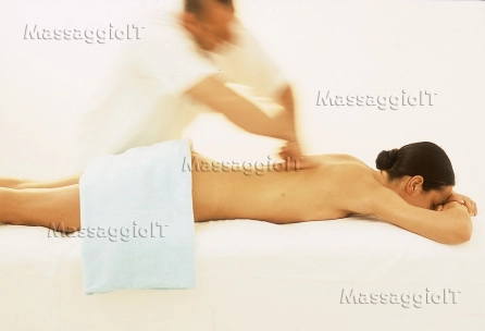 Massaggiatore Bari Coccole Relax Massaggio NEW AGE