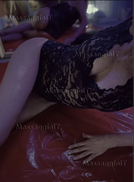Massaggiatrice Bologna MASSAGGI PROFESSIONALE. TANTRICO,  NURU, RECIPROCO.