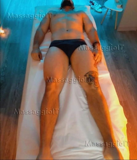 Massaggiatore Torino Massaggio TOTAL BODY e Possibilità SPA.