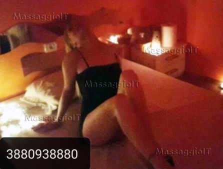 Massaggiatrice Rimini BELLISSIMA BIONDA PER IL TUO RELAX. MASSAGGIO SENSORIALE TANTRA