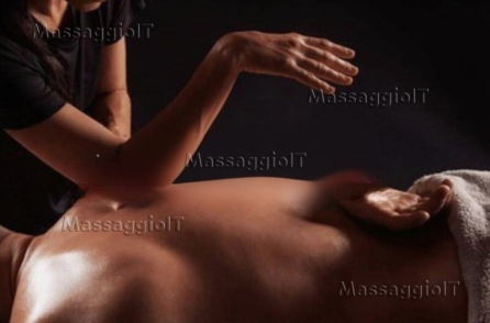Massaggiatrice Reggio Emilia Bella e sensuale,ti aspetto per donarti attimi di travolgente benessere!!!