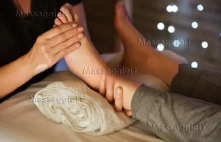 Massaggiatrice Reggio Emilia Bella e sensuale,ti aspetto per donarti attimi di travolgente benessere!!!