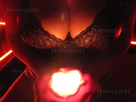 Centro massaggi Napoli IL MASSAGGIO TANTRA EROTICO DEDICATO ALLA COPPIA Foto REALI