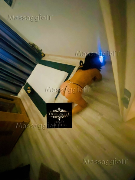 Centro massaggi Napoli IL MASSAGGIO TANTRA EROTICO DEDICATO ALLA COPPIA Foto REALI