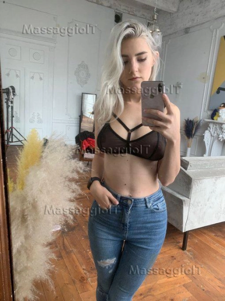 Massaggiatrice Milano Disponibile per incontri sexy e videochiamate