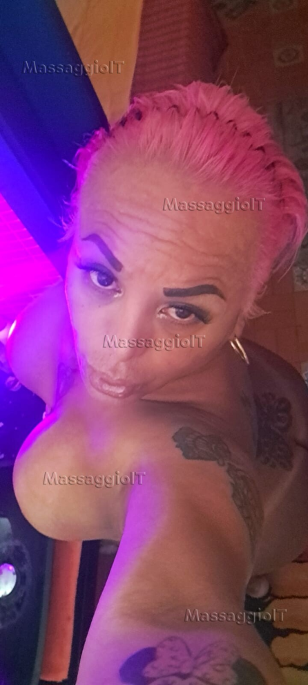 Massaggiatrice Roma A OSTIA IN AMBIENTE CALDO E ACCOGLIENTE TRANS DAKOTA DE LAURENTIIS PICCOLINA E SPETTACOLARE TRANSEX
