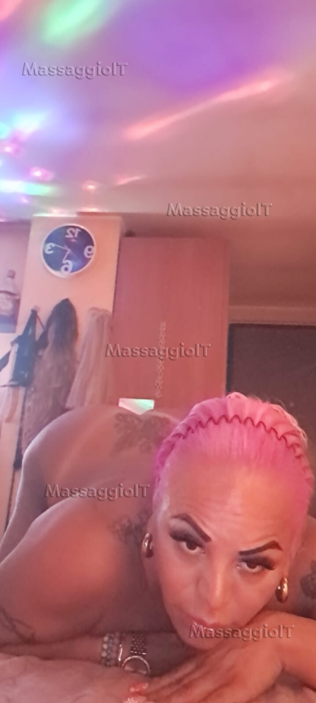 Massaggiatrice Roma A OSTIA IN AMBIENTE CALDO E ACCOGLIENTE TRANS DAKOTA DE LAURENTIIS PICCOLINA E SPETTACOLARE TRANSEX