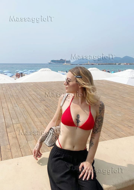 Massaggiatrice Napoli Massaggio erotico trantrico