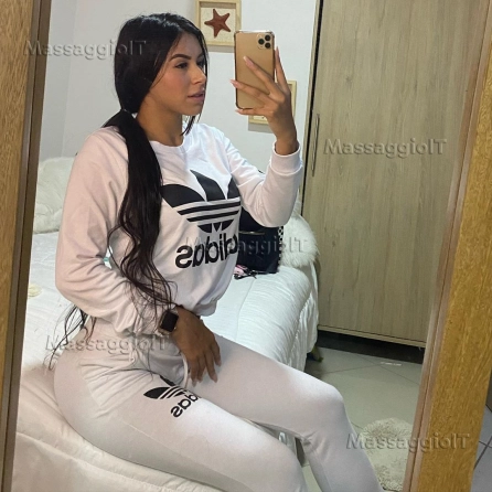 Massaggiatrice Foggia L'arte del tocco femminile ✨