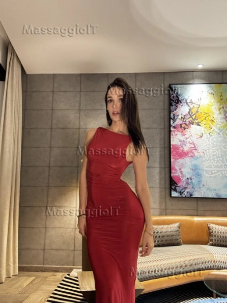 Massaggiatrice Firenze Un momento di fascino e complicità ti aspetta