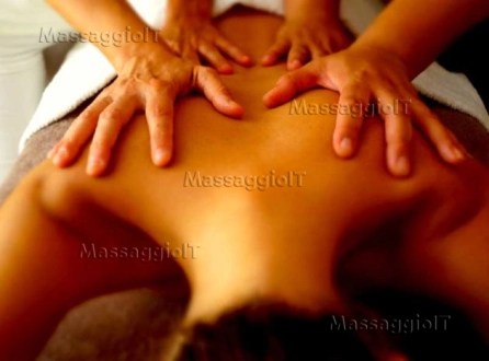 Massaggiatrice Torino MASSAGGIATRICE OLISTICA QUALIFICATA E DI BELLA PRESENZA, SEMPRE IN CAMICE BIANCO E LINGERIE SEXY