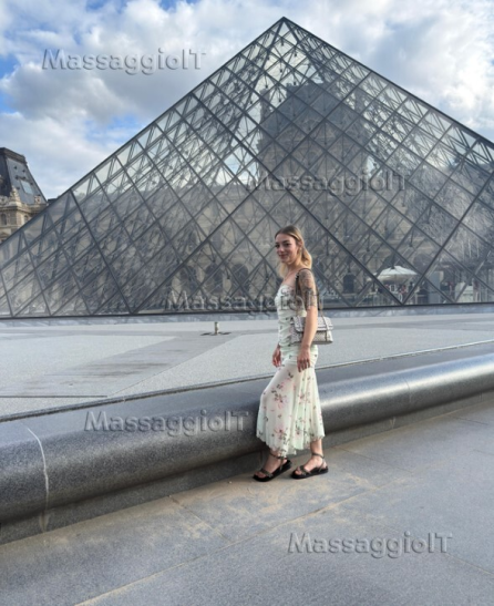 Massaggiatrice Napoli Massaggio erotico trantrico
