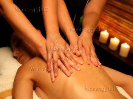 Massaggiatrice Milano Grande offerta MASSAGGIO 4 mani solo per 50,00 non perdere questa occasione incredibile
