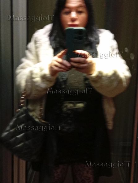 Massaggiatrice Genova Pamela massagfiatrice italiana