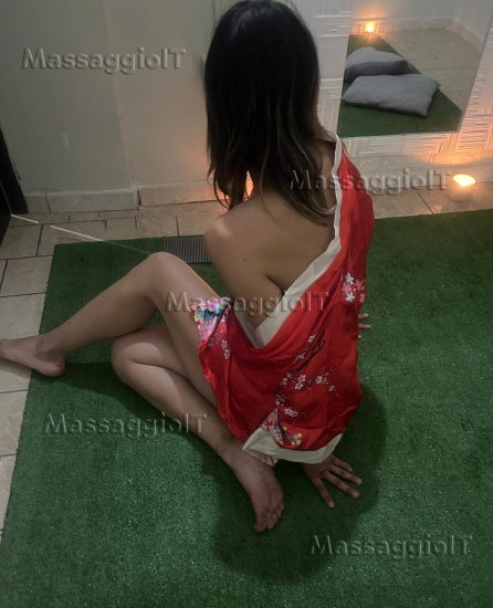 Massaggiatrice Salerno CENTRO OLISTICO NEL CUORE DI ANGRi CON GIOVANI MASSAGGIATRICI