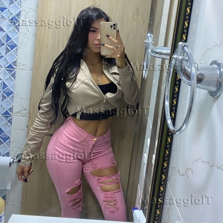 Massaggiatrice Napoli Massaggio terapeutico e rilassante – Massaggio femminile professionale