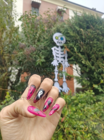 Massaggiatrice Verona ITALIANA BIONDISSIMA CON CORPO DA SEXY STAR SPECIALISTA MASSAGGIO EROTICO,  TANTRICO, BODY TO BODY E  PROSTATICO - FOTO REALI SENZA RITOCCHI