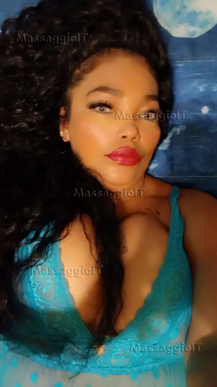 Massaggiatrice Genova Bellissima Colombiana – Massaggi di Benessere e Relax Totale