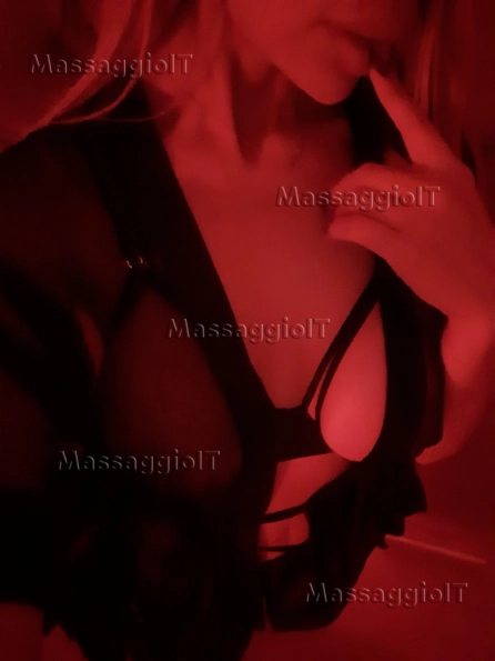 Massaggiatrice Torino Melissa italiana 27 anni