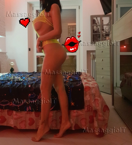 Massaggiatrice Torino Melissa italiana 27 anni