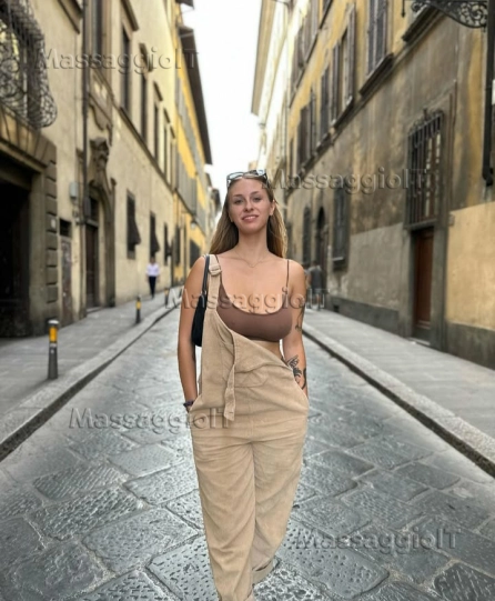 Massaggiatrice Torino Mi chiama Kiara, sono una massaggiatrice