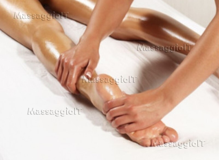 Massaggiatrice Barletta-Andria-Trani A BISCEGLIE - MASSAGGIO ENERGETICO MASSAGGIO CORPO A CORPO