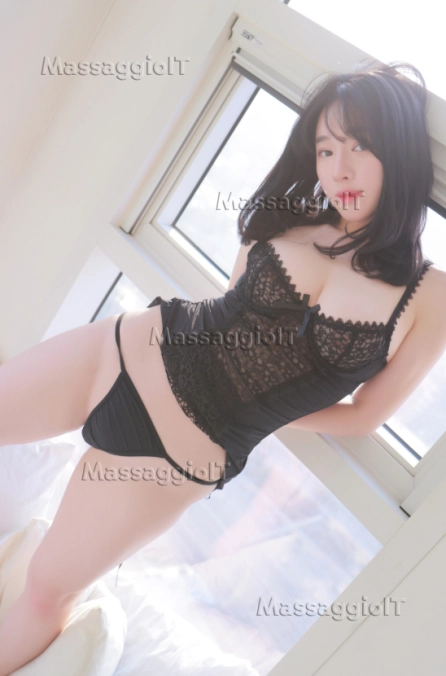 Centro massaggi Genova 🌟NUOVA RAGAZZA VIENI A PROVARE UN MASSAGGIO PASSIONALE ED EMOZIONANTE CON ME🌟