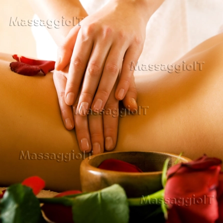 Massaggiatore Roma MASSAGGI RILASSANTI È SENSUALI PER SIGNORE (SOLO DONNE)