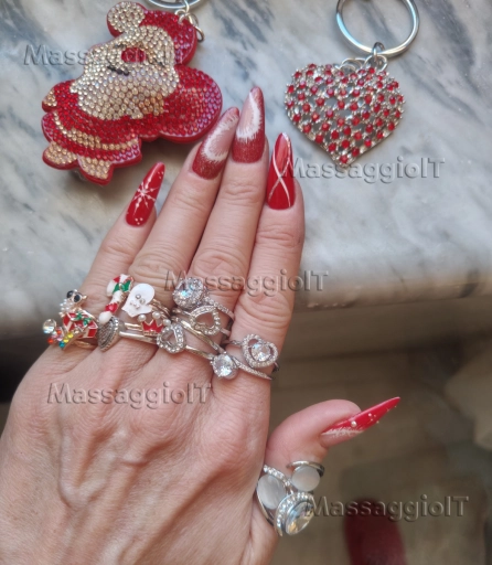 Massaggiatrice Trieste ITALIANA BIONDISSIMA CON CORPO DA SEXY STAR SPECIALISTA MASSAGGIO EROTICO,  TANTRICO, BODY TO BODY E  PROSTATICO - FOTO REALI SENZA RITOCCHI CHE TUTTI COMMENTANO CON: ' CAMBIA FOTOGRAFO'🤩