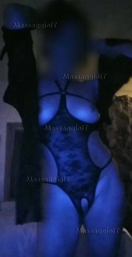 Massaggiatrice Napoli Tantra di coppia a Napoli Massaggi tantra lingam yoni per coppia e uomini