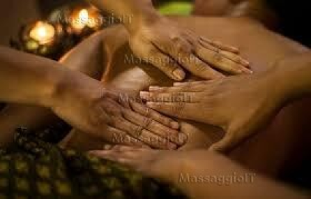 Massaggiatrice Milano GRANDE OFFERTA, per questa settimana 50 eur TRATTAMENTO CORPO PER 40 min, questo tipo di massaggio offre diversi benifici. Tra cui:

