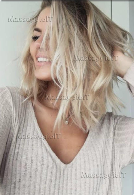 Massaggiatrice Salerno Massaggio erotico trantrico
