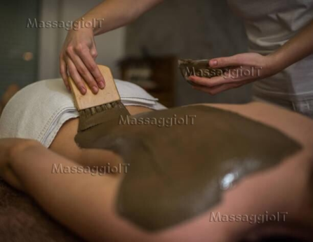 Massaggiatrice Milano Grande offerta MASSAGGIO PIÙ FANGO SOLO A 40 per 50 min
