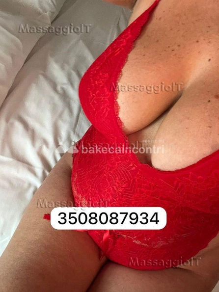 Massaggiatrice Napoli MORA NAPOLETANA PER MOMENTI RILASSANTI