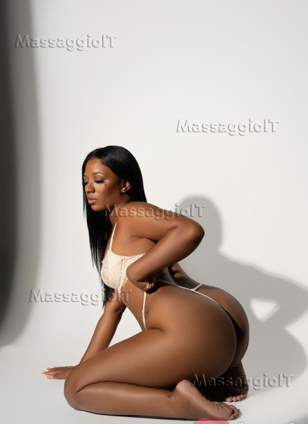 Massaggiatrice Udine ALICIA AFFASCINANTE MASAGGIATRICE