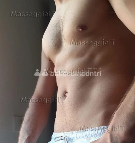 Centro massaggi Torino massaggiatore e massaggiatrice massaggi tantra a 4 mani