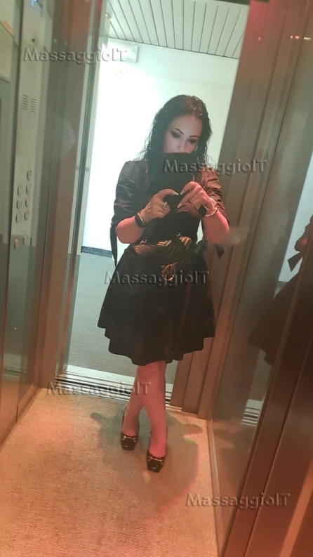 Massaggiatrice Varese Massaggiatrice con diploma di massaggiatore per spa e terme a Gallarate