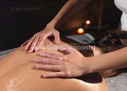 Massaggiatrice Salerno MASSAGGIO FULL IMMERSION... VIAGGIO SENSORIALE ED EMOZIONALE X UN AUTENTICO BENESSERE PSICO-FISICO