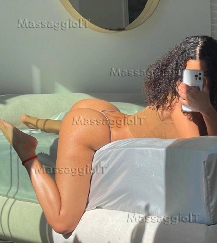 Massaggiatrice Torino 💎 Spumeggiante massaggiatrice 24enne assai godereccia.... giocherellona, allegra e sexy.... 😜 come vedi in foto