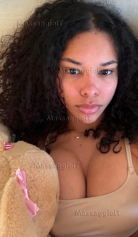 Massaggiatrice Torino 💎 Spumeggiante massaggiatrice 24enne assai godereccia.... giocherellona, allegra e sexy.... 😜 come vedi in foto