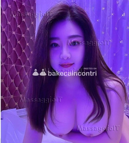 Massaggiatrice Pordenone Vengo dall'Asia. Sono gentile, passionale e romantica e mi piacciono il 69 e il bacio alla francese. Foto vere solo per te.