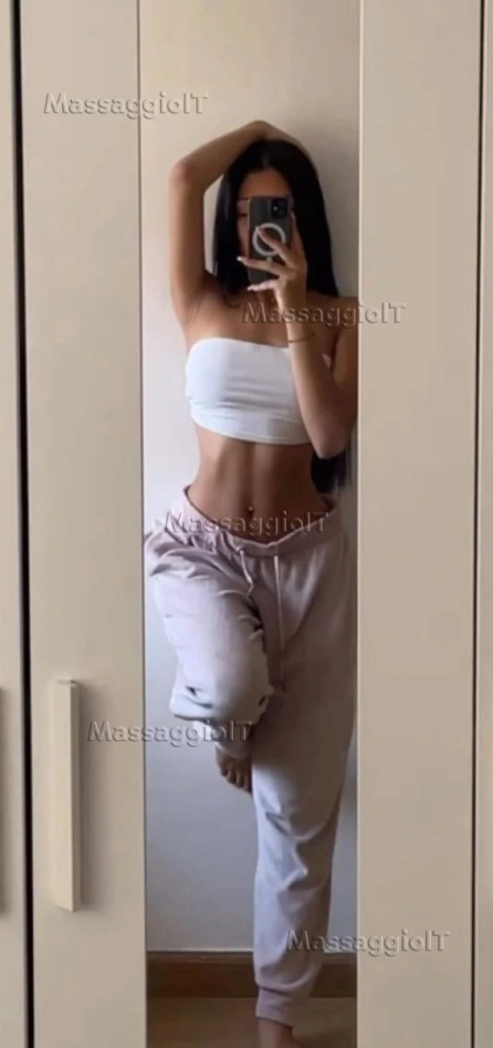 Massaggiatrice Torino A Torino Samantha stupenda e giovane ragazza italiana ventenne