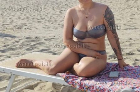 Massaggiatrice Pistoia ELENA BODY MASSAGE SENSUALE