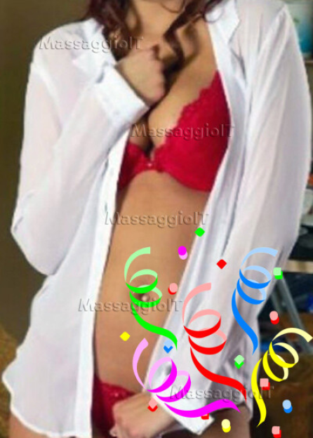 Massaggiatrice Bergamo INTRIGANTE E PASSIONALE IL MASSAGGIO DI ROSSELLA A BERGAMO CHIAMAMI.. TI ASPETTO