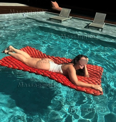 Massaggiatrice Arezzo SUSY NEW ENTRY, MASSAGGIATRICE TOP CLASS (FOTO ASSOLUTAMENTE REALI E RECENTI)