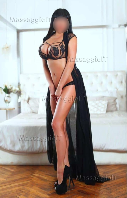 Massaggiatrice Savona Dolce massaggiatrice, eseguo body massage integrali e corpo su corpo! Massaggi rilassanti e antistress... Romantici ed integrali personalizzabili....