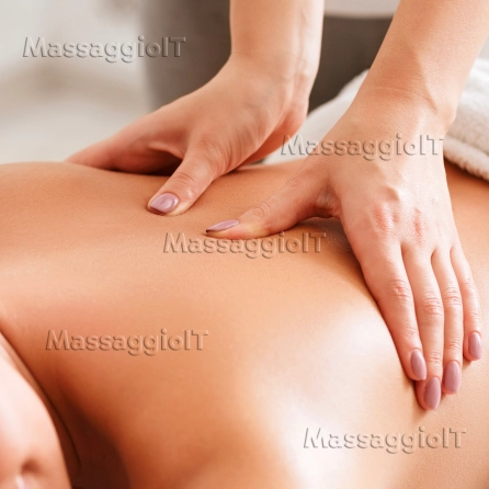 Massaggiatrice Genova MASSAGGIO LINGAM