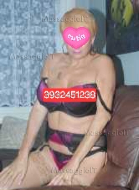 Massaggiatrice Milano Nadia bella signora sexy