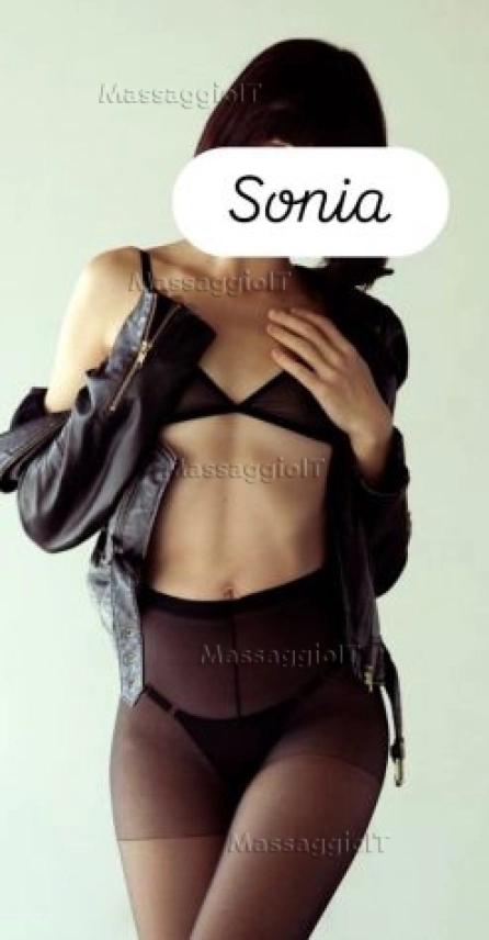 Massaggiatrice Monza Sonia nuova Massaggiatrice italiana in studio a Meda